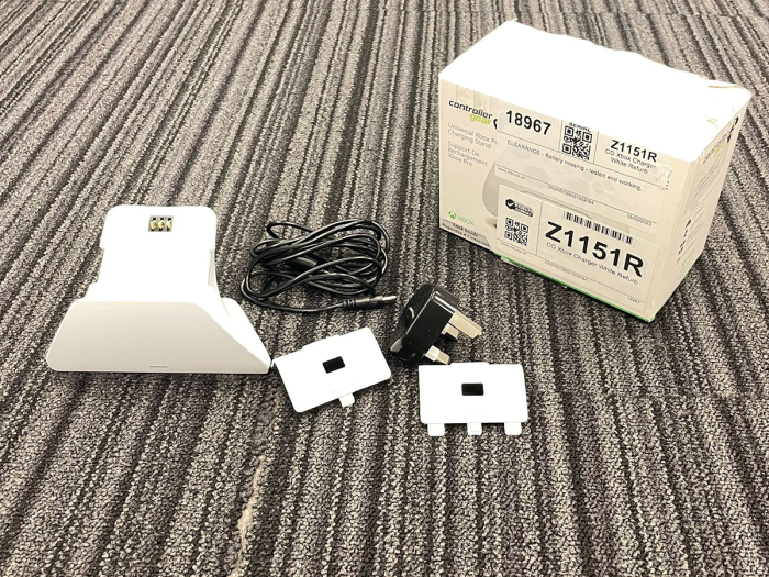 FAULTY Controller Gear Universal Xbox Pro Charger - White 