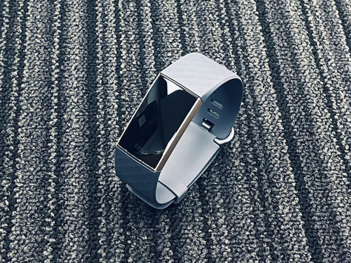FAULTY Fitbit Charge 3 Advanced Health and Fitness Rose Gold Tracker 371486