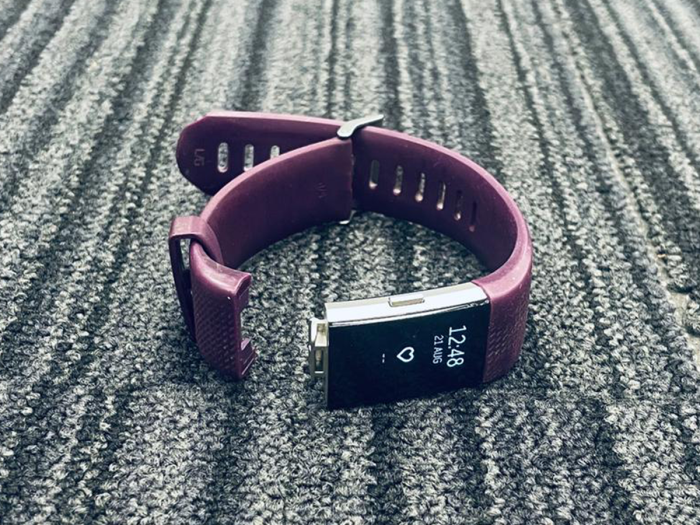 FAULTY Fitbit Charge 2 Black Heart Rate Fitness FB407 Activity Tracker Watch
