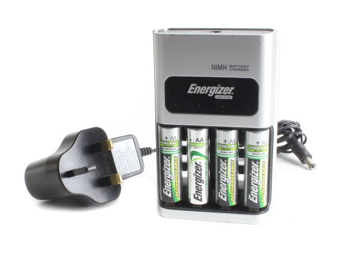 Energizer AA Battery Charger with 4 X AA Rechargeable Batteries