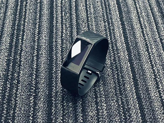 FAULTY Fitbit Charge 3 Advanced Health and Fitness Black Tracker 371485