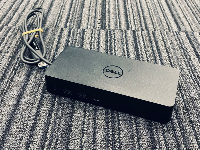 FAULTY Dell D6000 with USB 3.0 (3.1 Gen 1) Type-C Black M4TJG Docking Station 