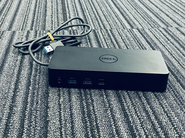 FAULTY Dell D6000 with USB 3.0 (3.1 Gen 1) Type-C M4TJG Docking Station - Black