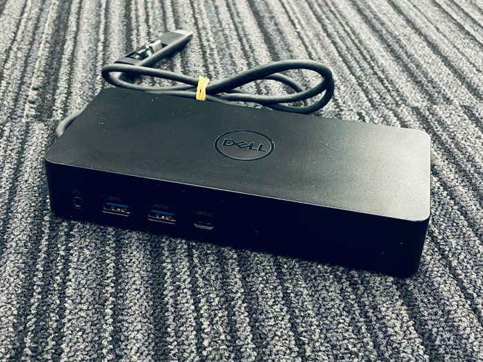 FAULTY Dell D6000 with USB 3.0 (3.1 Gen 1) Type-C Docking Station - M4TJG Black 