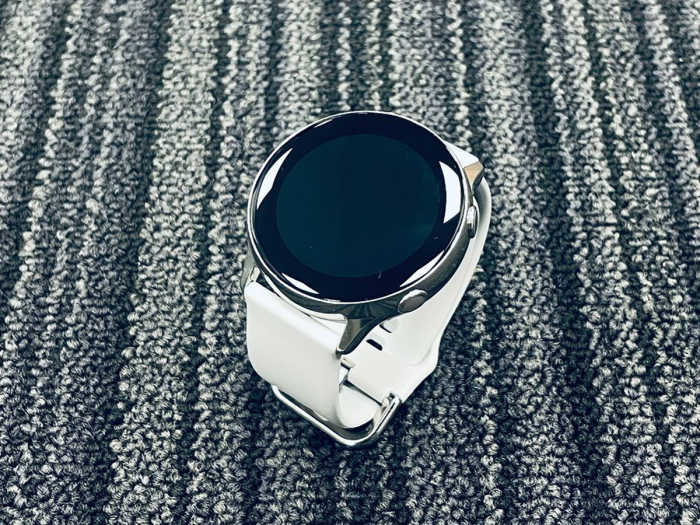 FAULTY Samsung Galaxy Watch Active WiFi & Bluetooth 40mm Silver SM-R500
