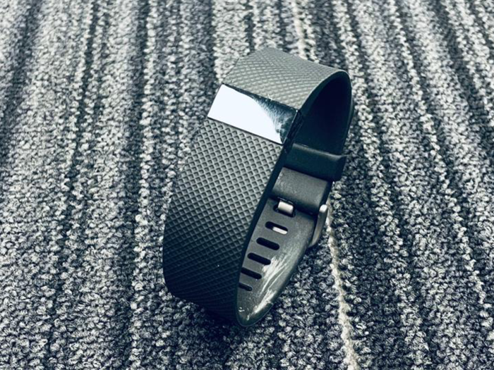 FAULTY Fitbit FB405 Charge HR Black Heart Rate Fitness Large Tracker Watch