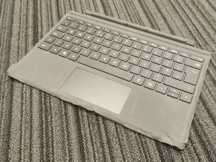 FAULTY Microsoft Surface Pro 4 Type Cover 1725 Black UK QWERTY V2 Keyboard