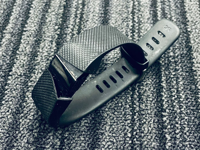 FAULTY Fitbit Charge HR Black Heart Rate Fitness Large Watch FB405 Tracker