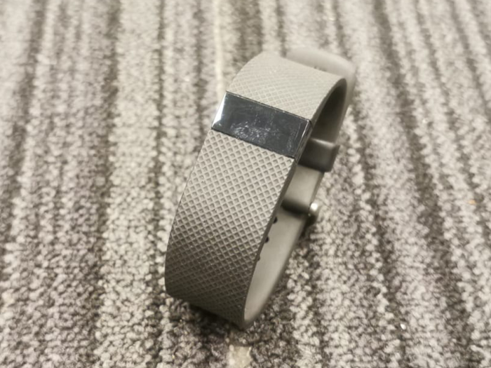 FAULTY Fitbit Charge HR Black Heart Rate Fitness Large FB405 Tracker Watch