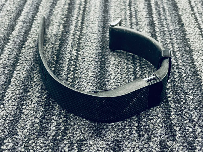 FAULTY Fitbit Charge FB405 HR Black Heart Rate Fitness Large Watch Tracker