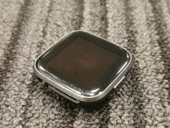FAULTY Fitbit Versa 2 health and fitness smart watch with Voice control Grey FB507