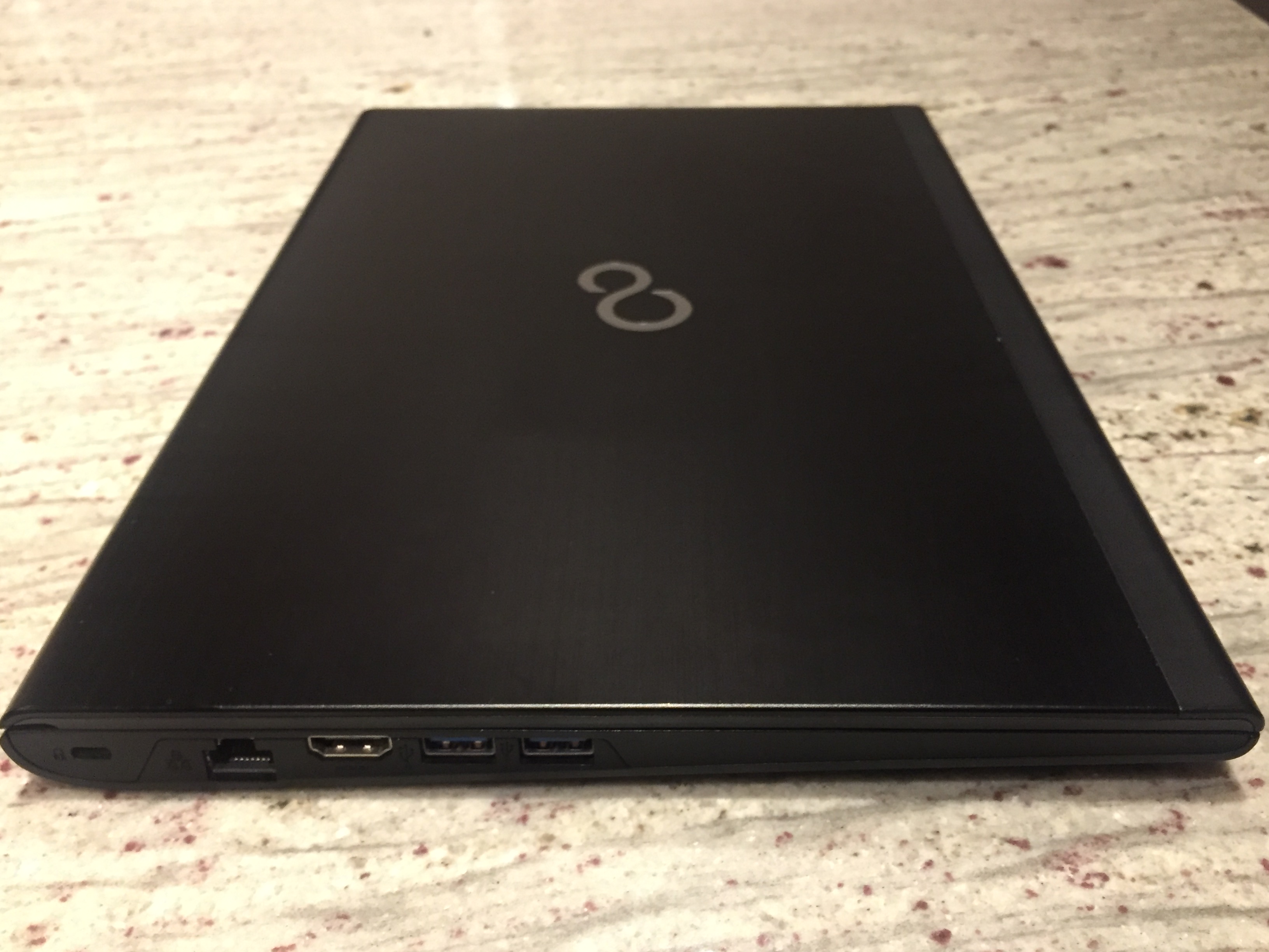 Fujitsu LifeBook U536 Laptop i56200U,4GB,256GB SSD,WWAN,13.3" 720p HD