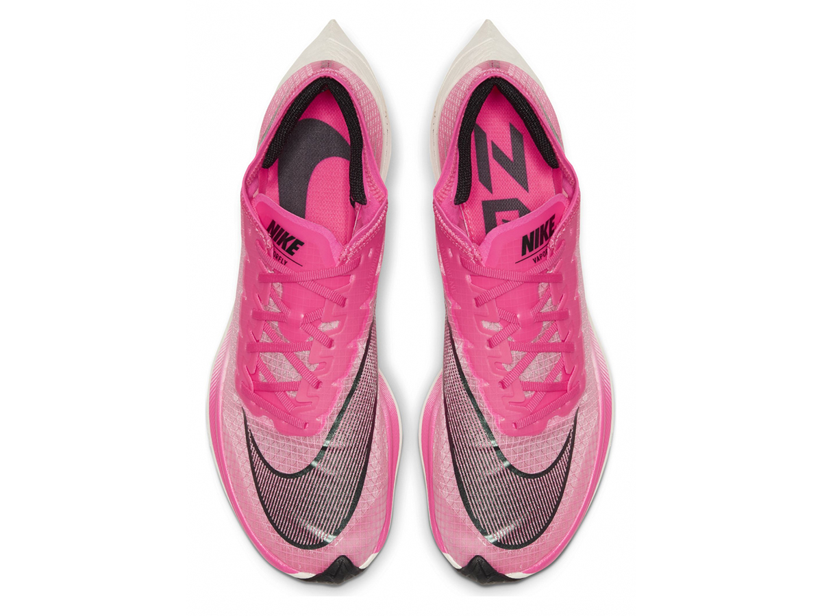 nike dragonfly carbon plate